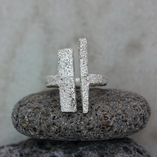 Wollou ring – Sand Texture, handgefertigter Schmuck aus recyceltem Silber von Green Wave Jewellery