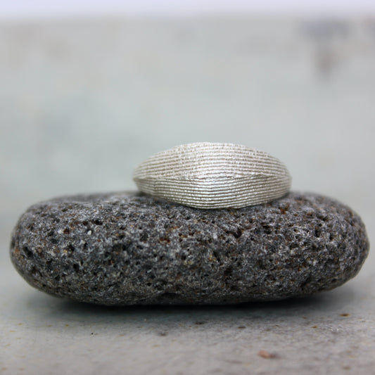 Sañ ring – Cuttlefish Texture, handgefertigter Schmuck aus recyceltem Silber von Green Wave Jewellery