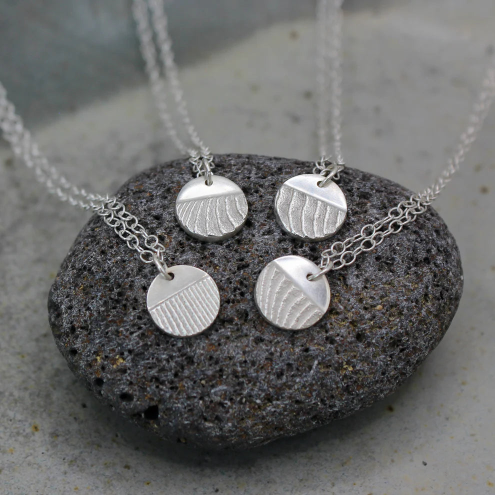Àdduna Necklace | cuttlefish texture